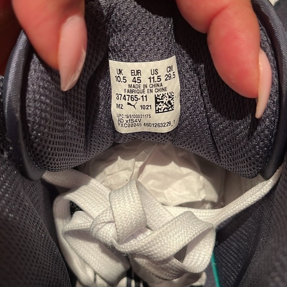 Men’s Puma High Top Sneakers - Picture 6 of 7